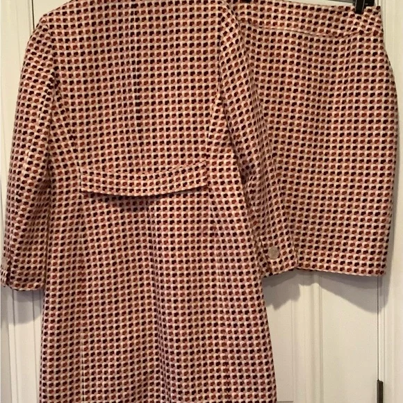 Kasper Long Pink and Cream Patterned Blazer Coat with Matching Skirt Size 4 - Picture 2 of 15